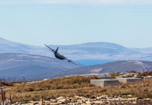 20120118-C-130-Hercules-1485